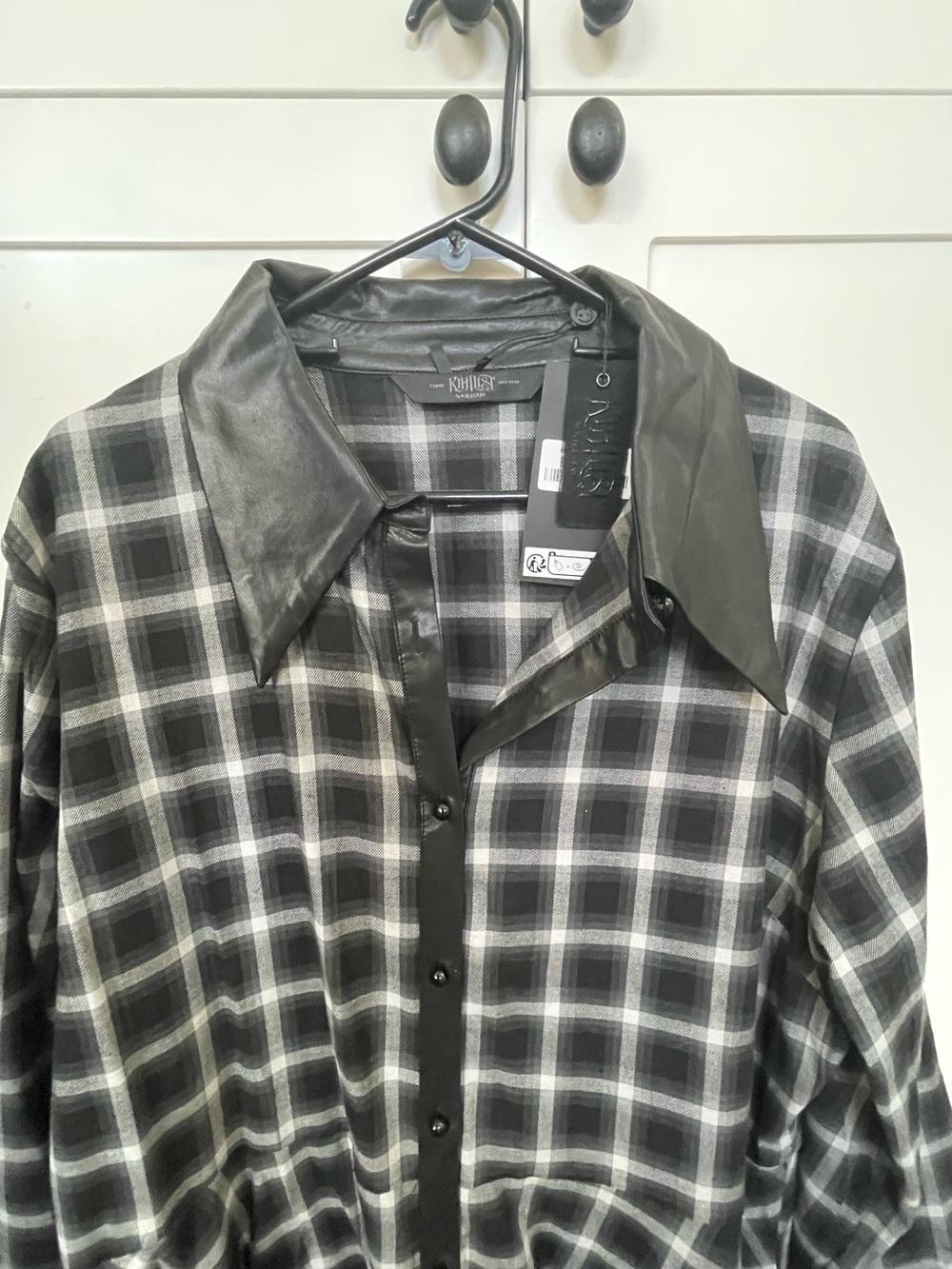Killstar Black & Gray Plaid Shirt with Faux Leather Trim 4 xl
NWT